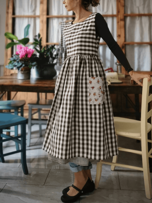 Vintage Brown & White Plaid Long Apron & Dress (2-in-1) with Floral Pockets