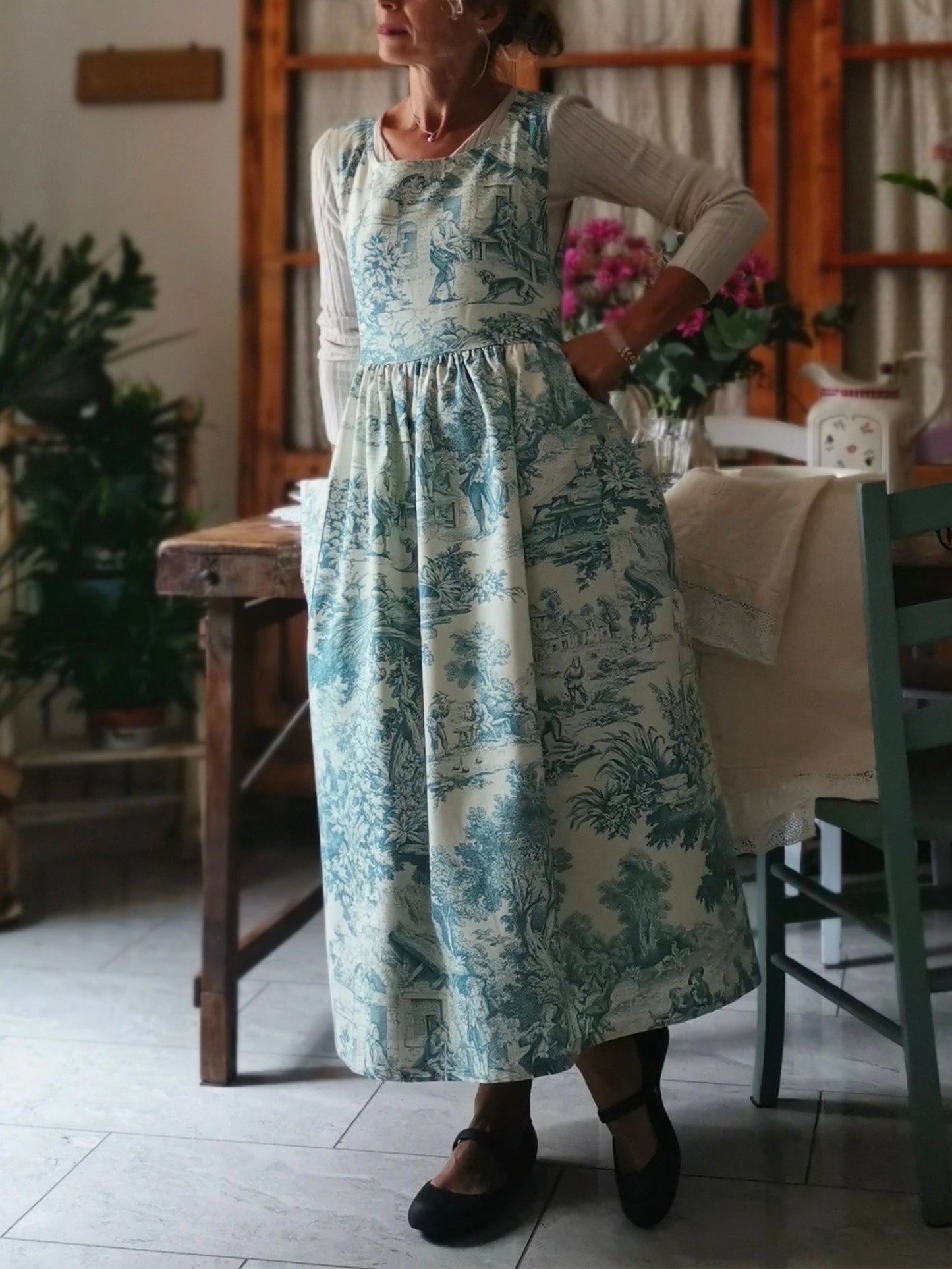 Vintage Teal Base Pastoral Landscape Print Long Apron & Dress (2-in-1)