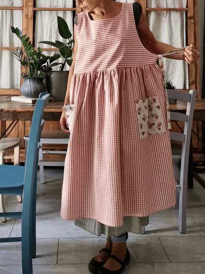 Vintage Pink & White Plaid Long Apron & Dress (2-in-1) with Floral Pockets