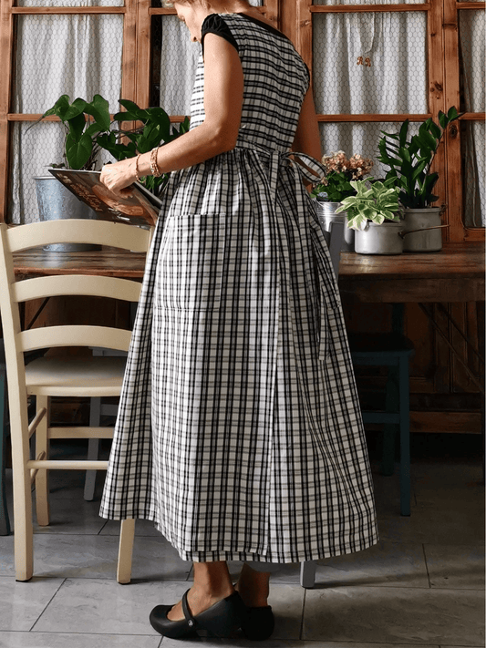 Vintage Black & Cream Thin Plaid Long Apron & Dress (2-in-1)