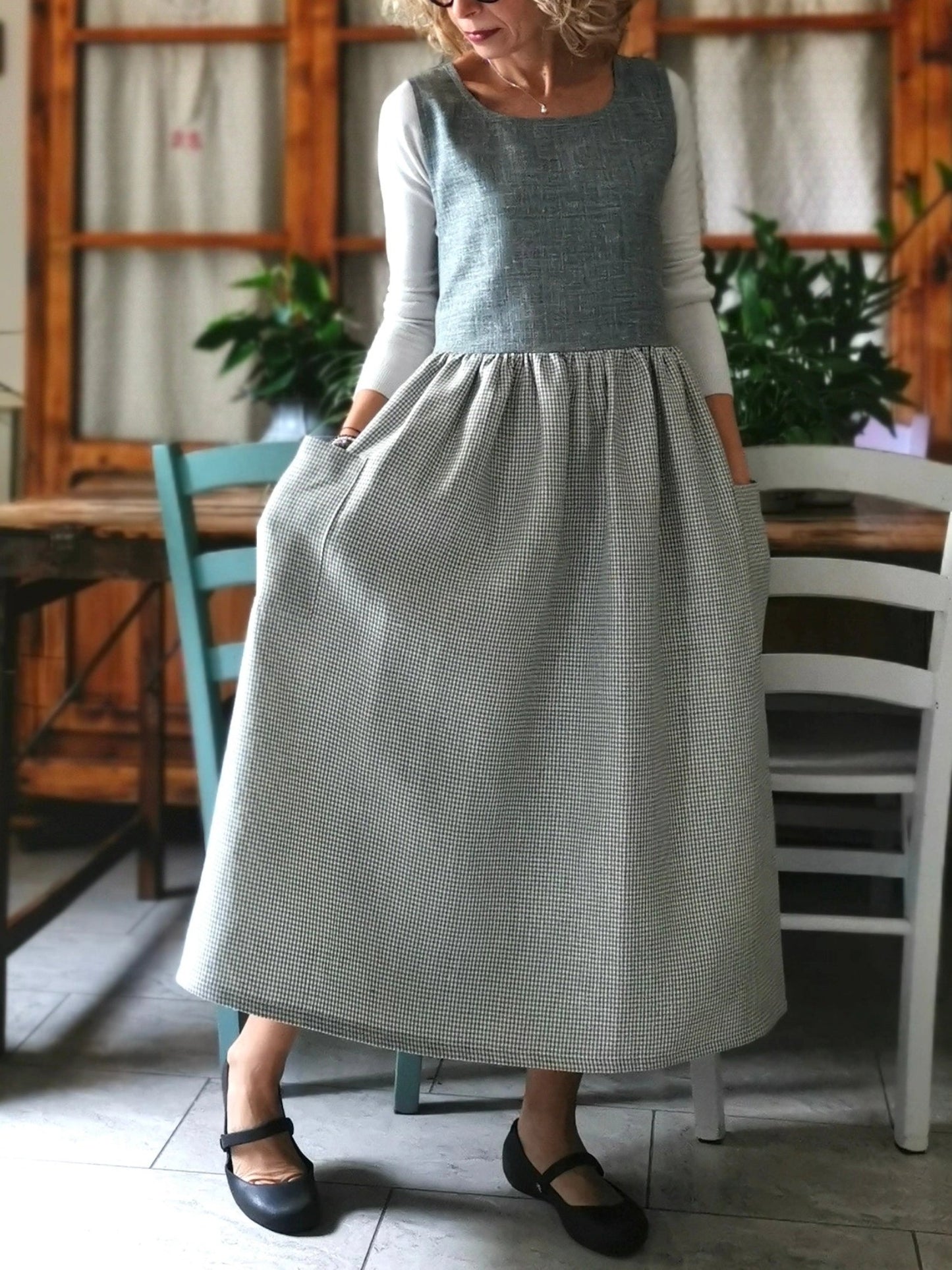 Vintage Grey Textured & Light Gray Plaid Patchwork Long Apron & Dress (2-in-1)